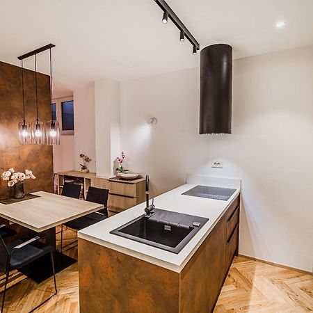 Apartments Slavec With Free Onsite Parking كْرانْيِسكا غورا المظهر الخارجي الصورة