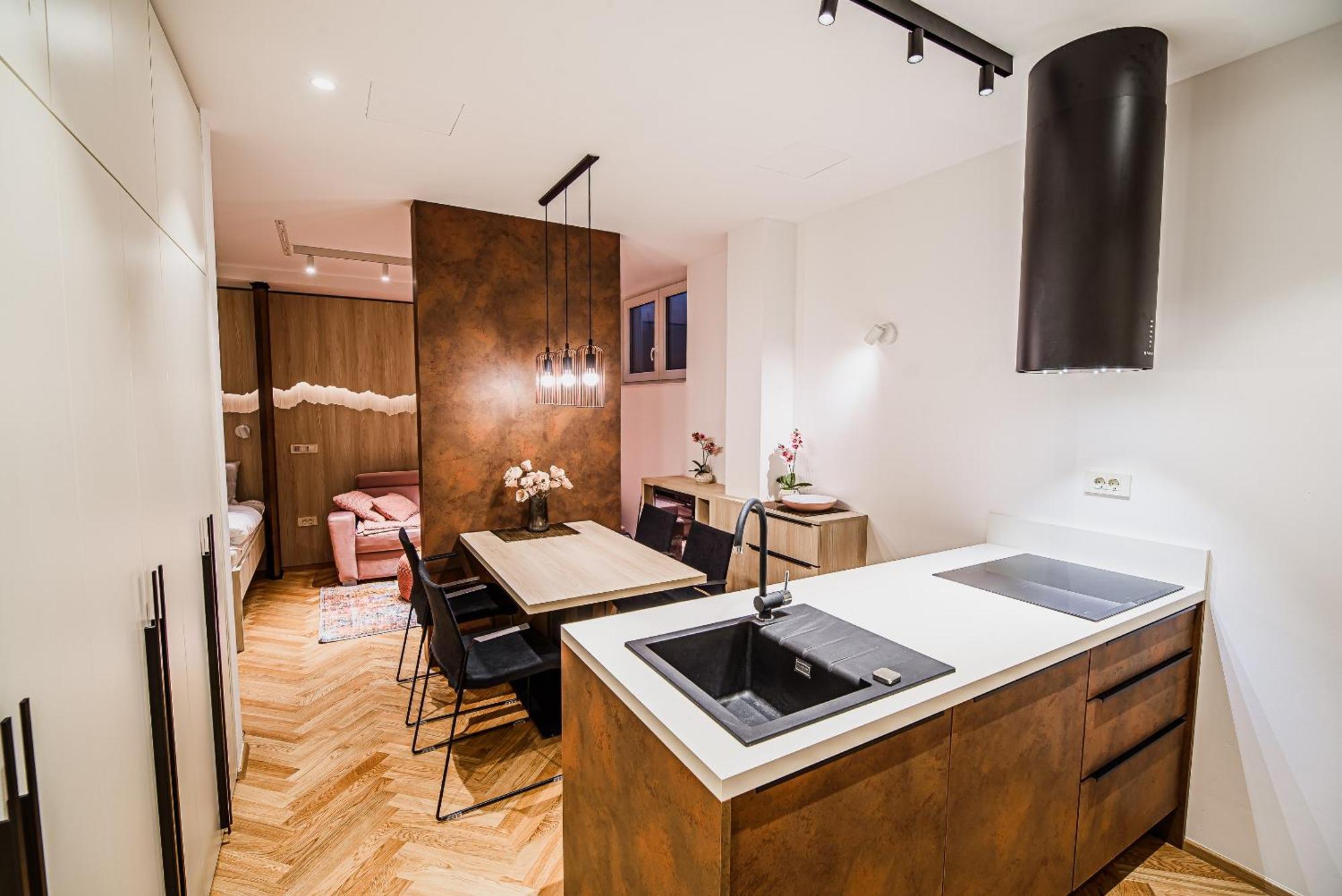 Apartments Slavec With Free Onsite Parking كْرانْيِسكا غورا المظهر الخارجي الصورة