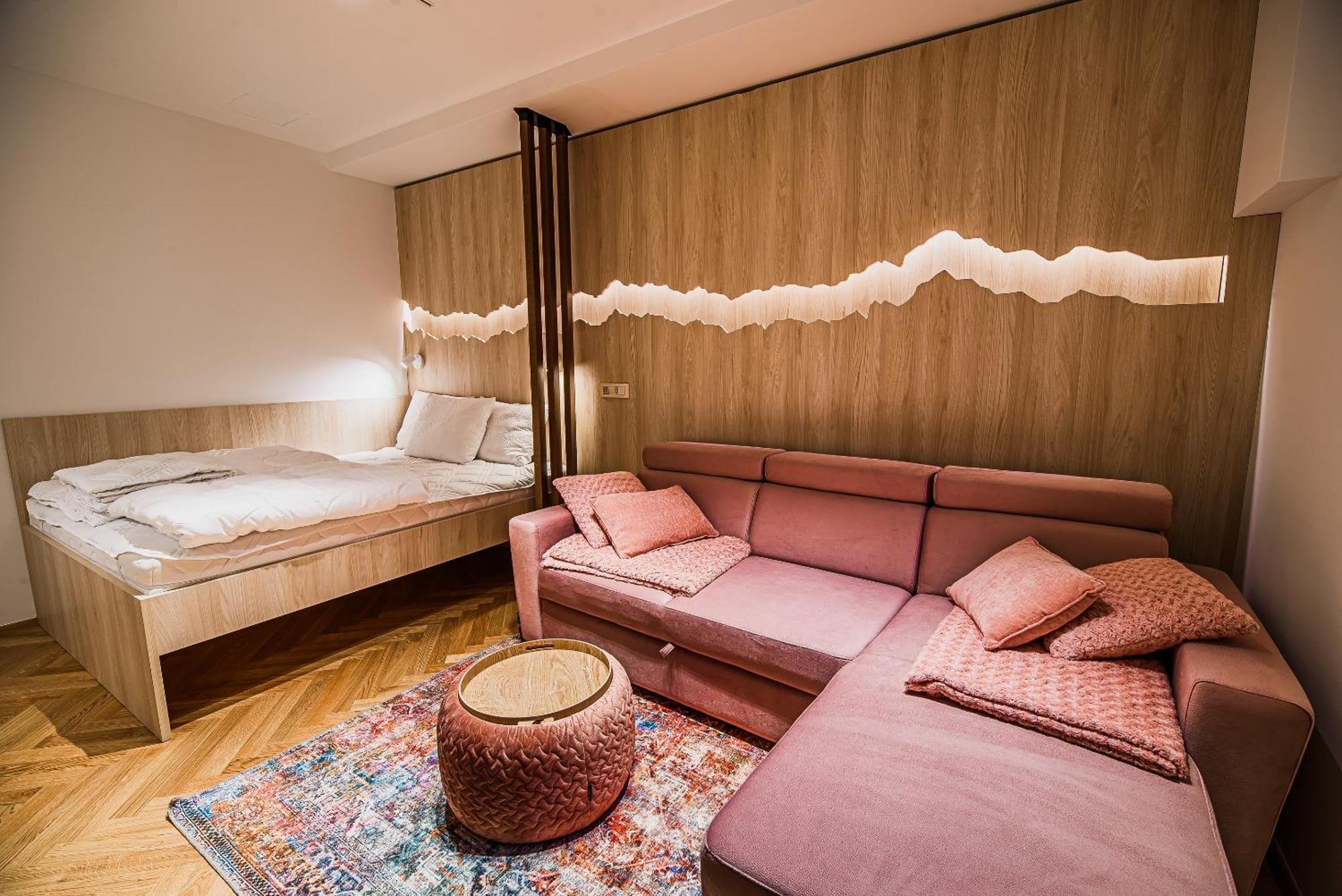 Apartments Slavec With Free Onsite Parking كْرانْيِسكا غورا الغرفة الصورة