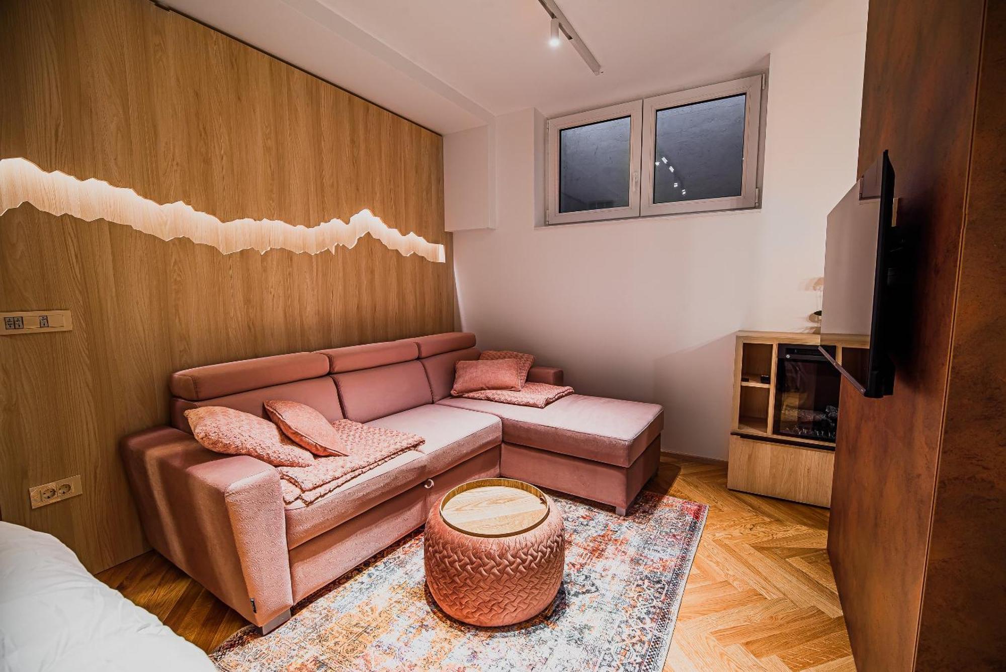 Apartments Slavec With Free Onsite Parking كْرانْيِسكا غورا الغرفة الصورة