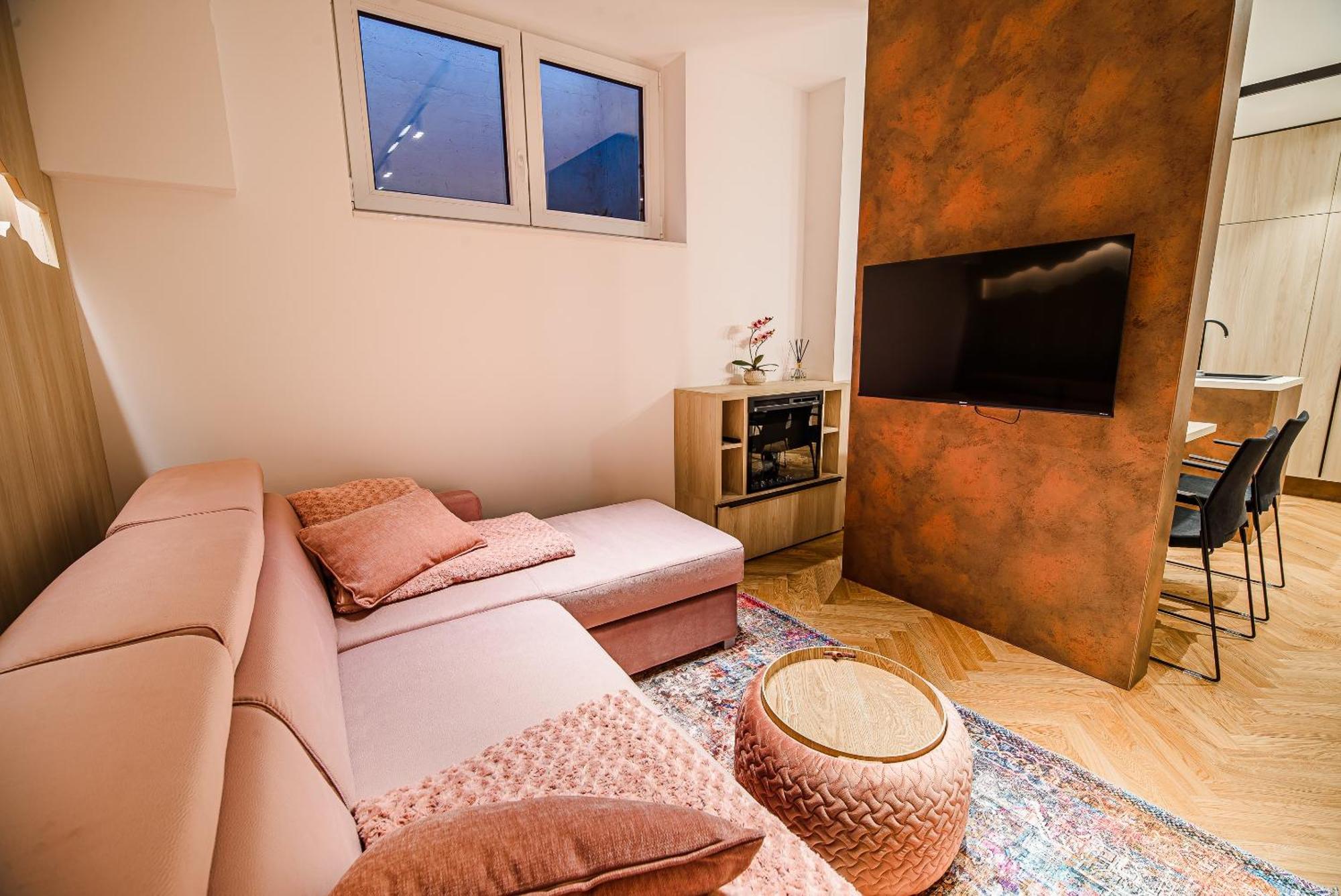 Apartments Slavec With Free Onsite Parking كْرانْيِسكا غورا المظهر الخارجي الصورة